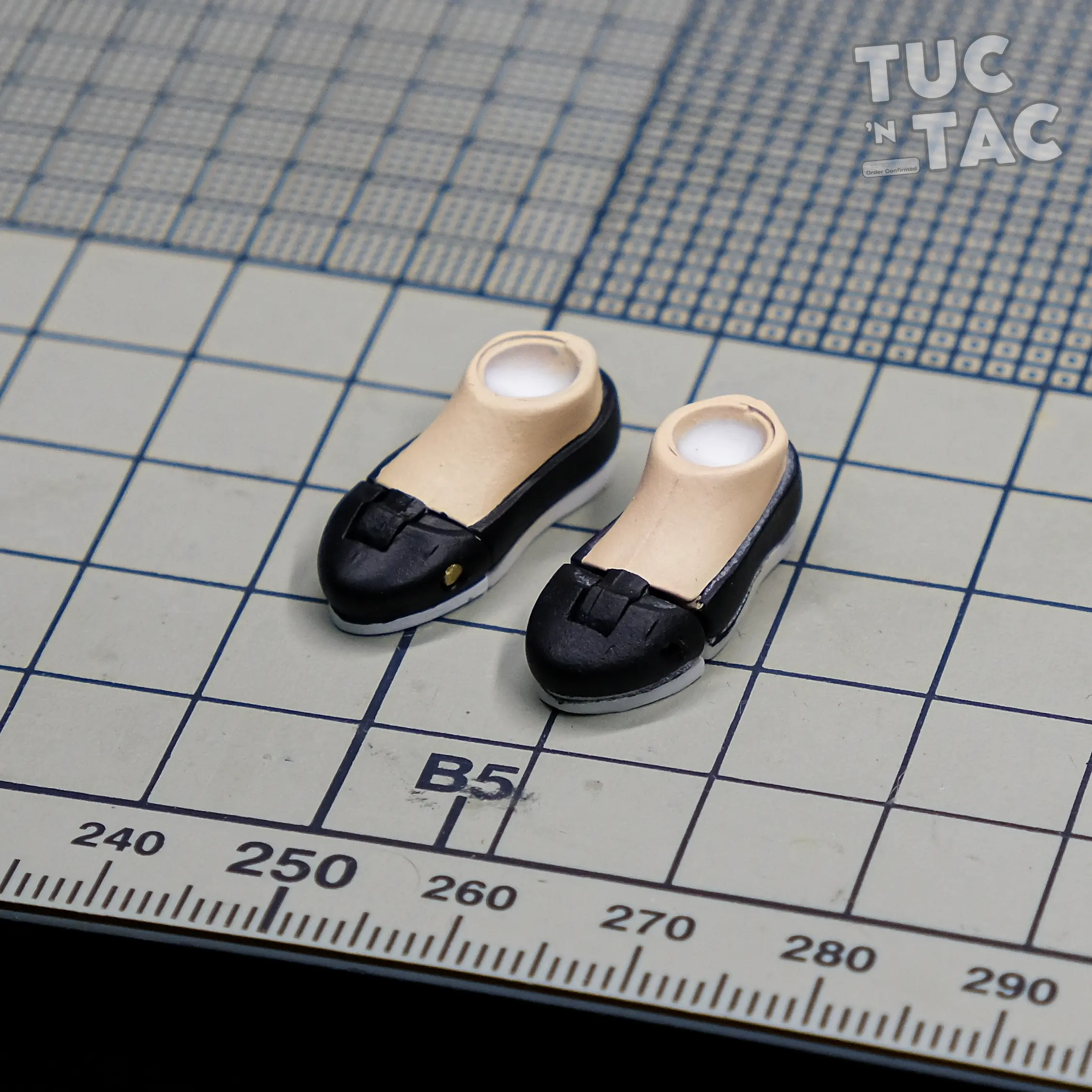TUCTAC Studio Shinjuku Shoes 1/12 scale